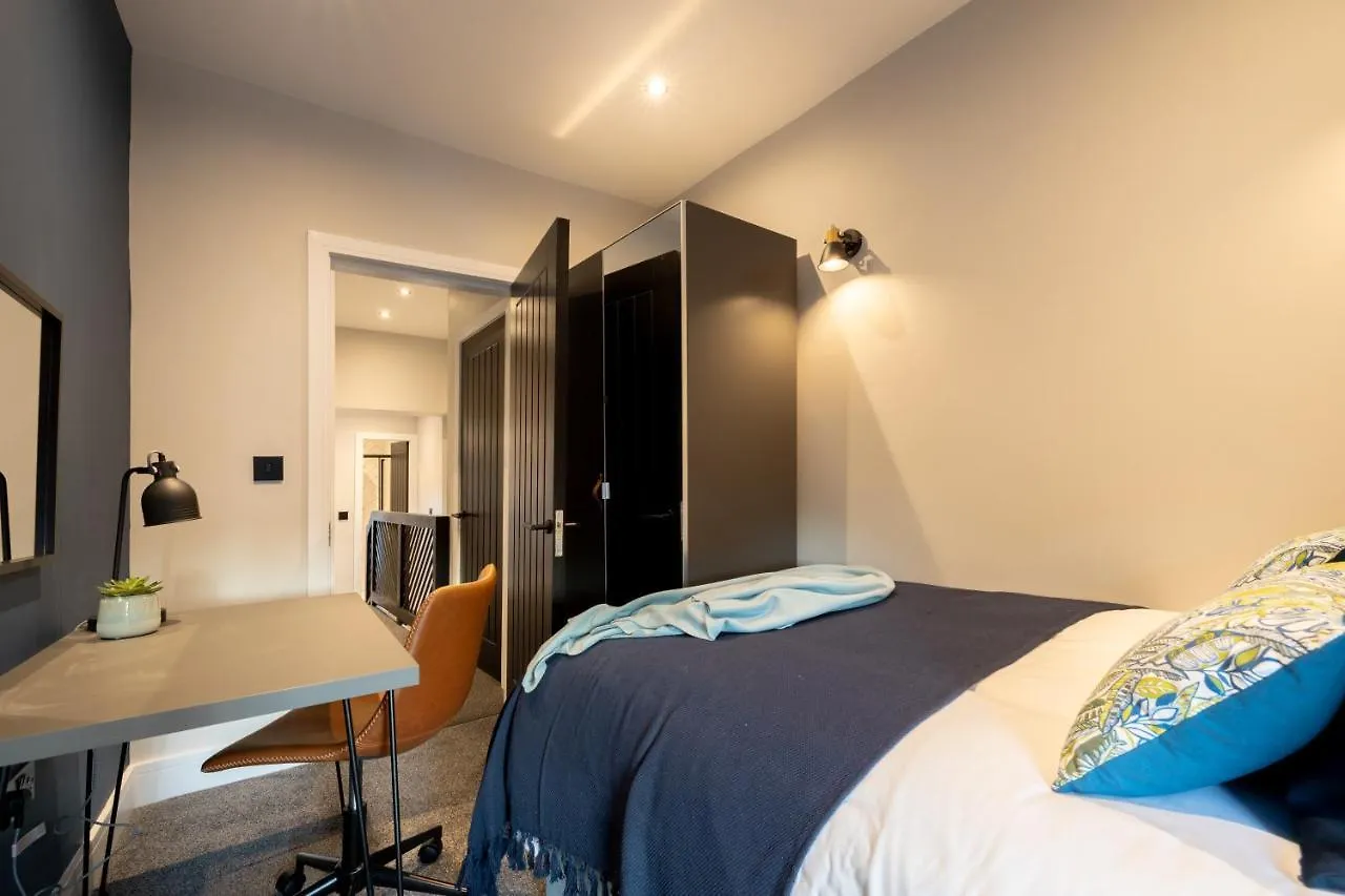 Harland House Villa Belfast Holiday home